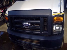 2014 FORD E250 CARGO VAN, WHITE, 5.4L, 2WD, AT.   F25201